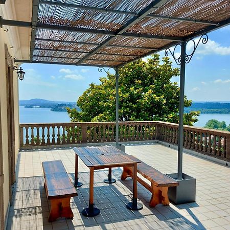 Terrazza Mirabella Apartment Gavirate Luaran gambar